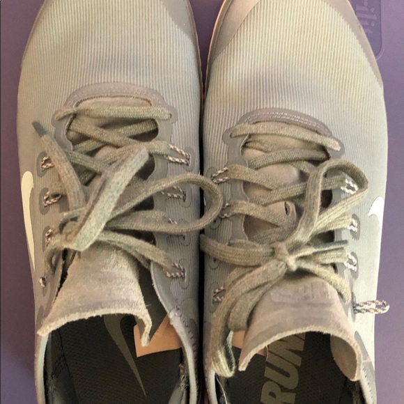 Nike running shoes - Picture 2 of 10